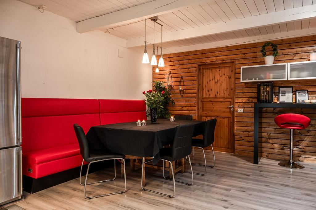 Unique Rustic Property In Skane Linderod Екстер'єр фото